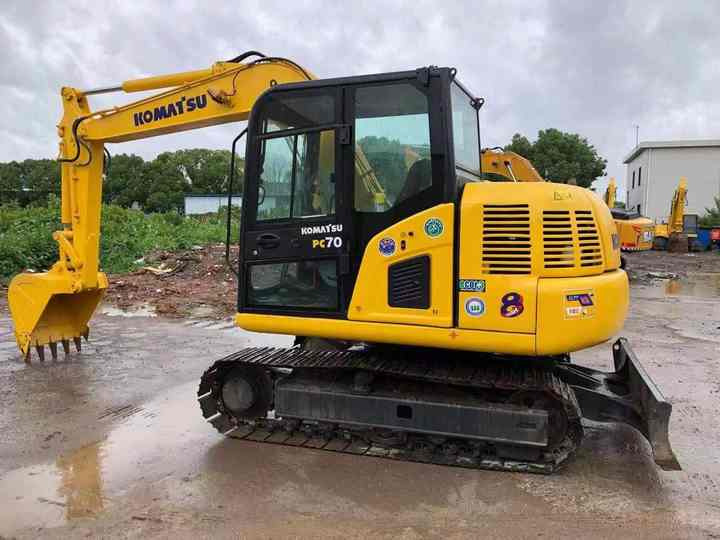 Used Good Quality Komatsu PC70 Excavator for Saleg - Escavadeira: foto 5 Used Good Quality Komatsu PC70 Excavator for Saleg - Escavadeira: foto 5