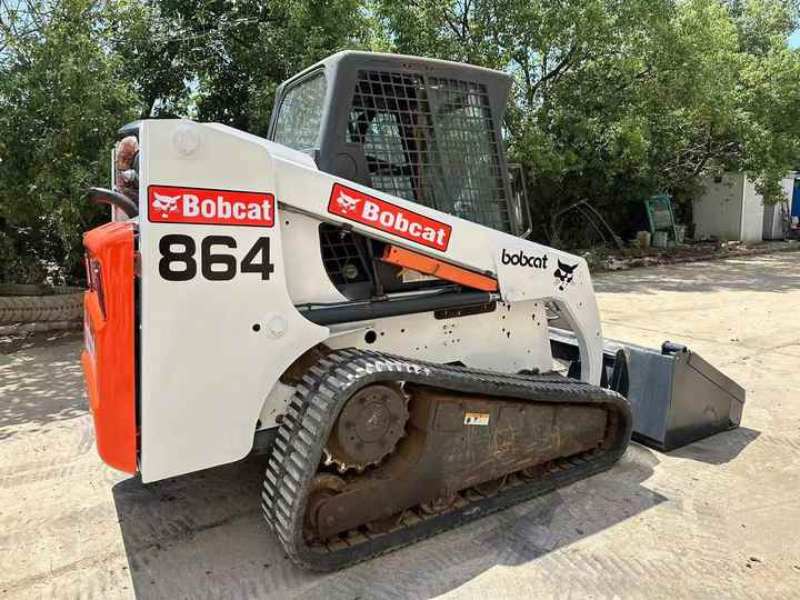Used Heavy Construction Equipment Crawler bobcat T864 Second Hand Smaller Skid Steers Used Machine for Sale - Mini pá carregadora: foto 2 Used Heavy Construction Equipment Crawler bobcat T864 Second Hand Smaller Skid Steers Used Machine for Sale - Mini pá carregadora: foto 2