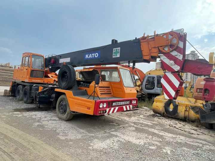 Used Heavy Construction Equipment kato 25 Tons Second Hand Mobile Crane Used Machine Hot Sale - Grua móvel: foto 2 Used Heavy Construction Equipment kato 25 Tons Second Hand Mobile Crane Used Machine Hot Sale - Grua móvel: foto 2