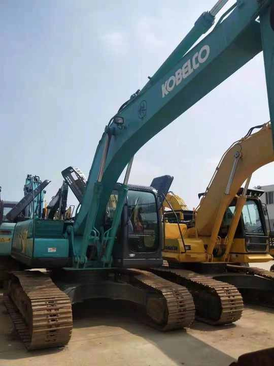 Used High-quality Original Japan Kobelco SK210-8 Crawler Excavator in Hefei - Escavadeira: foto 4 Used High-quality Original Japan Kobelco SK210-8 Crawler Excavator in Hefei - Escavadeira: foto 4