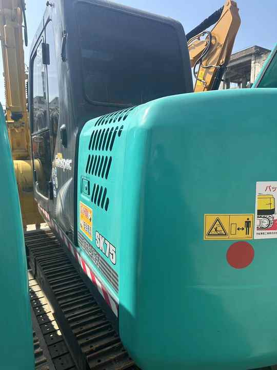 Used Kobelco Sk75-8 Mini Excavator in High Quality for Sale Anhui Zhaomi Construction Machines Trading - Escavadeira: foto 4 Used Kobelco Sk75-8 Mini Excavator in High Quality for Sale Anhui Zhaomi Construction Machines Trading - Escavadeira: foto 4