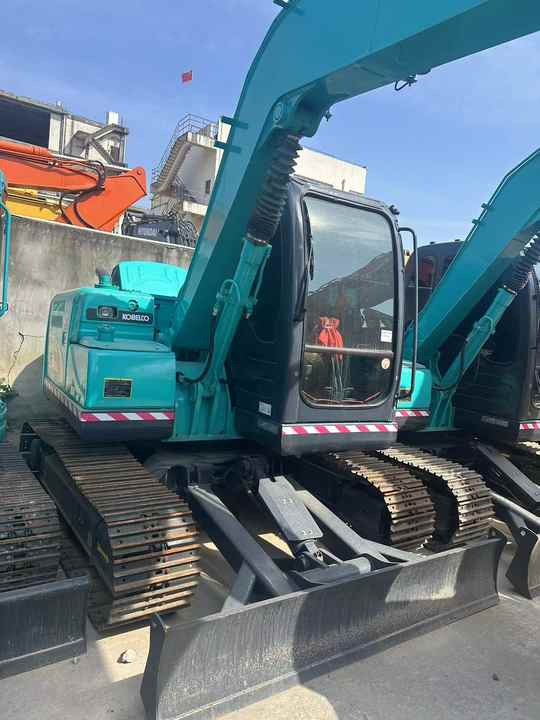 Used Kobelco Sk75-8 Mini Excavator in High Quality for Sale Anhui Zhaomi Construction Machines Trading - Escavadeira: foto 2 Used Kobelco Sk75-8 Mini Excavator in High Quality for Sale Anhui Zhaomi Construction Machines Trading - Escavadeira: foto 2