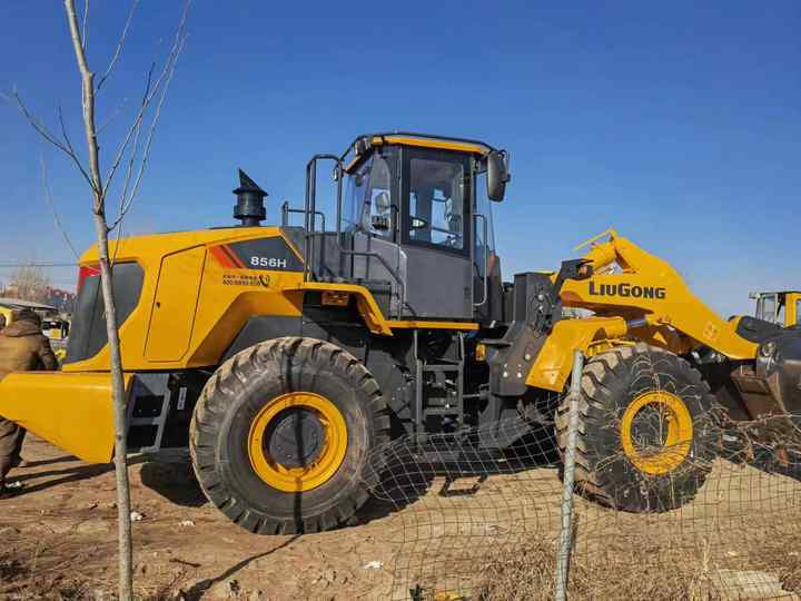 Used LIUGONG 856H wheel in Good Condition for sale 90%new uesd Loader liugong 856h Used Loader For Sale - Pá carregadora de rodas: foto 4 Used LIUGONG 856H wheel in Good Condition for sale 90%new uesd Loader liugong 856h Used Loader For Sale - Pá carregadora de rodas: foto 4