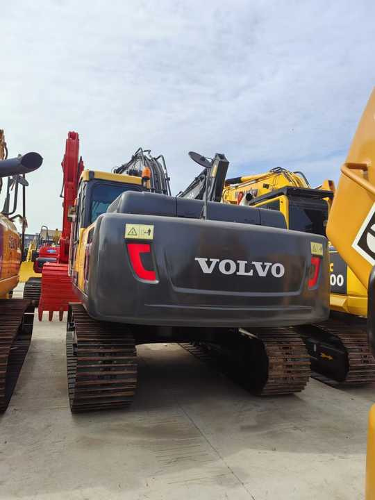 Used VOLVO EC210 Excavators Hydraulic Excavators - Escavadora de rastos: foto 2 Used VOLVO EC210 Excavators Hydraulic Excavators - Escavadora de rastos: foto 2