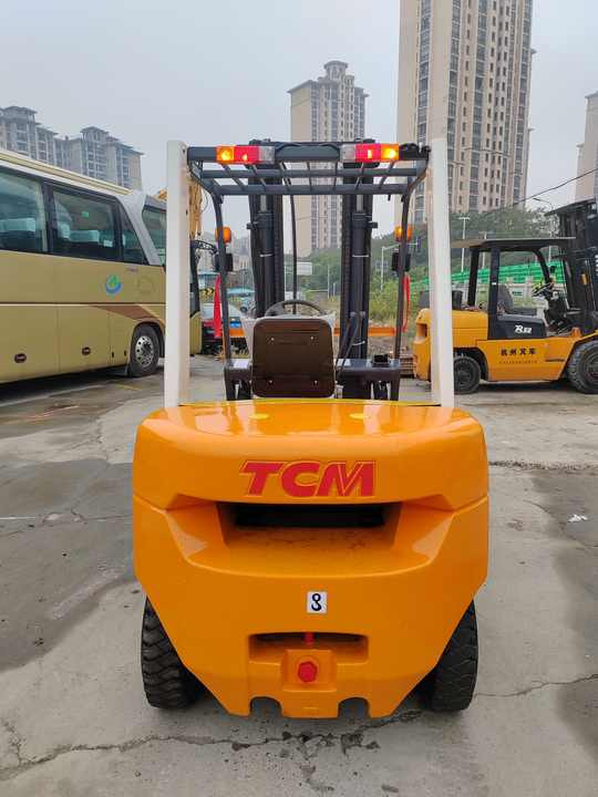 Very Cheap Price 3 Tonne TCM Forklift Run Performance TCM30 Forklift for Sale - Empilhadeira: foto 5 Very Cheap Price 3 Tonne TCM Forklift Run Performance TCM30 Forklift for Sale - Empilhadeira: foto 5