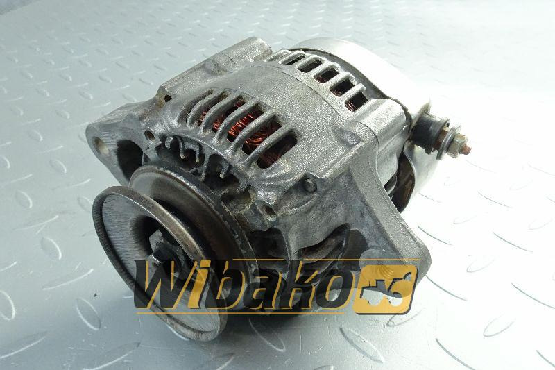 Alternator Kubota 3A611-74012 - Alternador por Máquina de construção: foto 1 Alternator Kubota 3A611-74012 - Alternador por Máquina de construção: foto 1