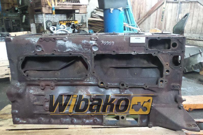 Block Scania DS1102 1425318 - Bloco do motor por Máquina de construção: foto 1 Block Scania DS1102 1425318 - Bloco do motor por Máquina de construção: foto 1
