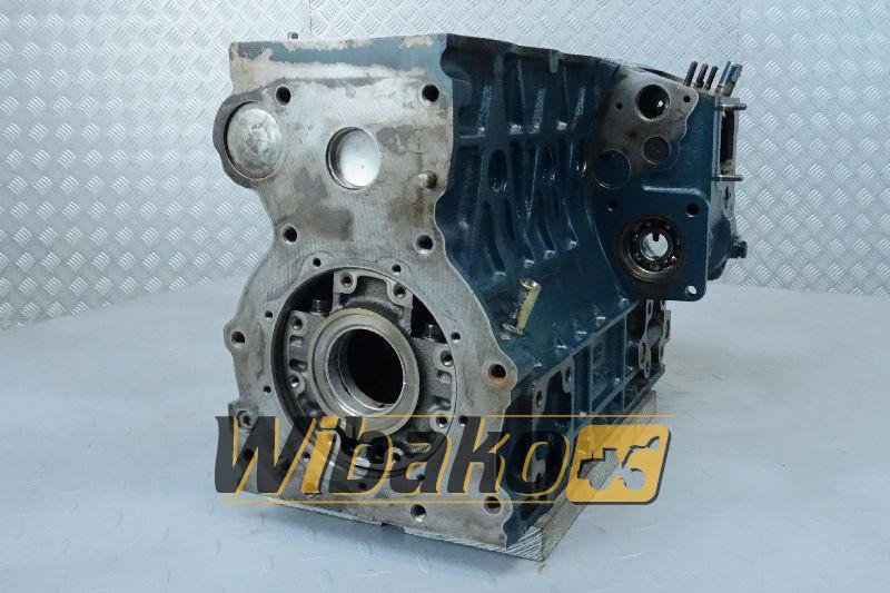 Crankcase for engine Kubota V1505 1.498 - Cárter por Máquina de construção: foto 1 Crankcase for engine Kubota V1505 1.498 - Cárter por Máquina de construção: foto 1