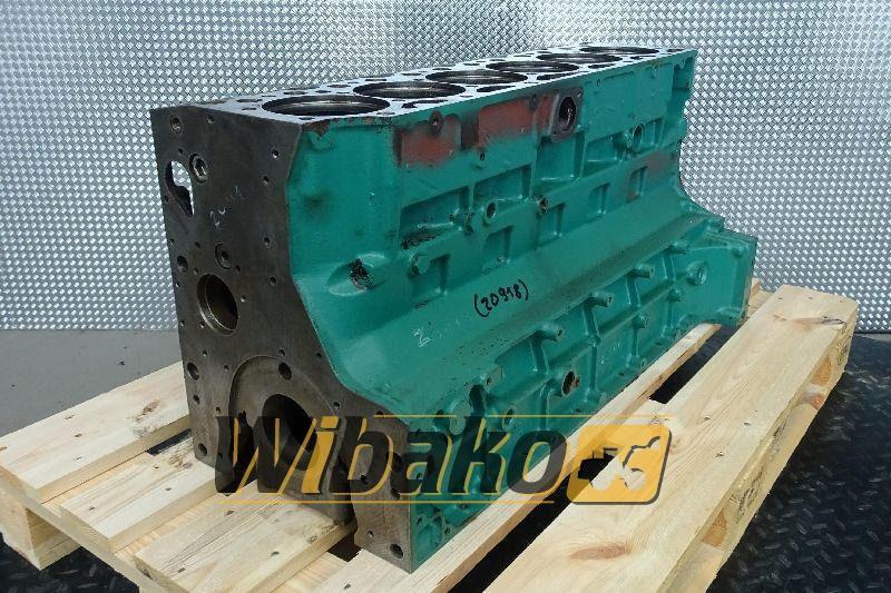 Crankcase for engine Volvo Penta TAD720VE 20537914 - Cárter por Máquina de construção: foto 1 Crankcase for engine Volvo Penta TAD720VE 20537914 - Cárter por Máquina de construção: foto 1