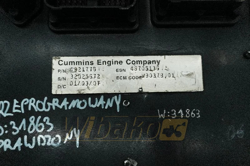 Cummins 4921776 - Centralina electrónica por Máquina de construção: foto 3 Cummins 4921776 - Centralina electrónica por Máquina de construção: foto 3