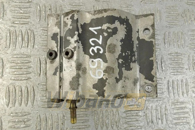 Cummins 4943866 - Filtro de combustível por Máquina de construção: foto 1 Cummins 4943866 - Filtro de combustível por Máquina de construção: foto 1