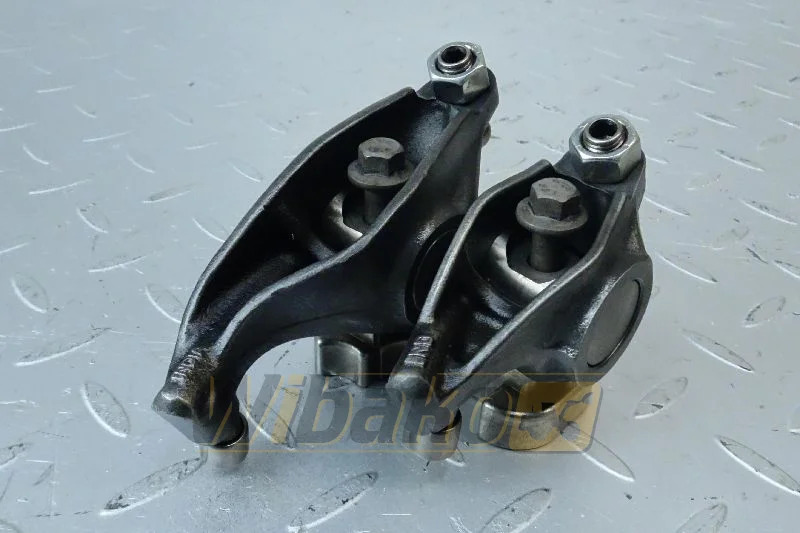 Cummins 4995602 - Cabeça do motor por Máquina de construção: foto 1 Cummins 4995602 - Cabeça do motor por Máquina de construção: foto 1