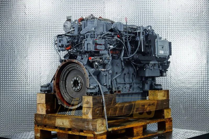 Deutz TCD7.8 - Motor por Máquina de construção: foto 1 Deutz TCD7.8 - Motor por Máquina de construção: foto 1