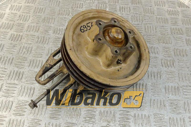 Fan drive for engine Cummins NT855 AR12172 - Sistema de arrefecimento por Máquina de construção: foto 1 Fan drive for engine Cummins NT855 AR12172 - Sistema de arrefecimento por Máquina de construção: foto 1