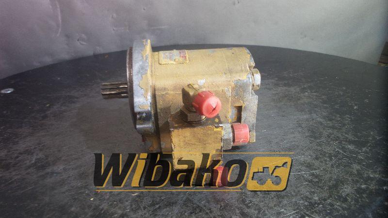 Gear pump Zexel 36125 3070024210 - Bomba hidráulica por Máquina de construção: foto 1 Gear pump Zexel 36125 3070024210 - Bomba hidráulica por Máquina de construção: foto 1