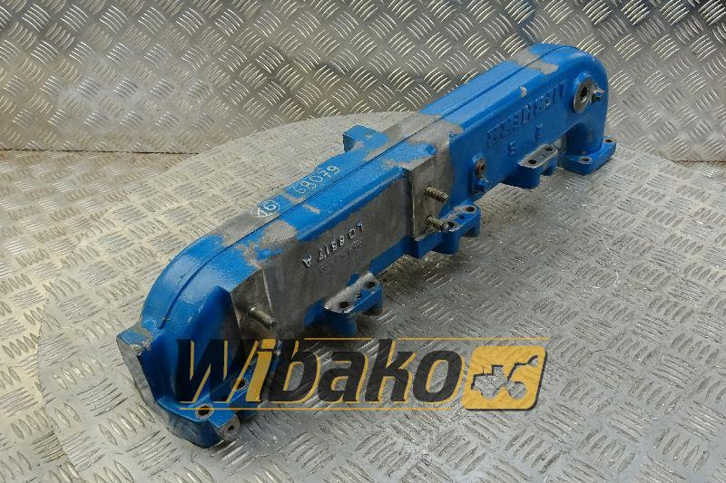 Intake manifold for engine Liebherr D924 L08317A - Coletor de admissão por Máquina de construção: foto 1 Intake manifold for engine Liebherr D924 L08317A - Coletor de admissão por Máquina de construção: foto 1
