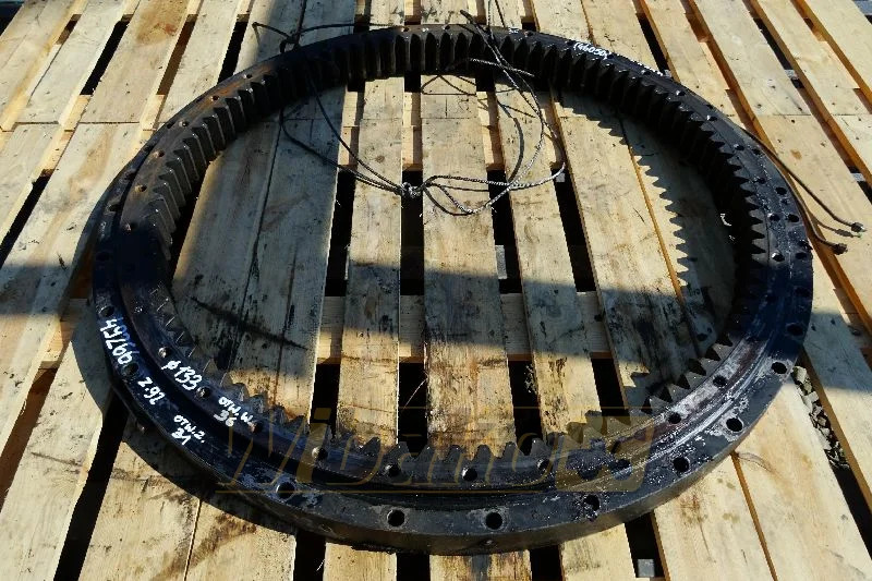 JCB JS220 - Coroa de giro por Máquina de construção: foto 1 JCB JS220 - Coroa de giro por Máquina de construção: foto 1