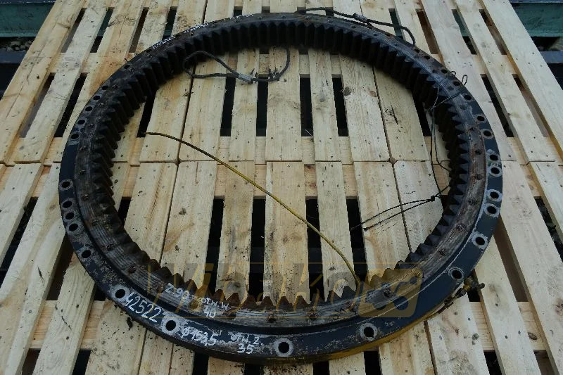 Komatsu PC290-6 - Coroa de giro por Máquina de construção: foto 1 Komatsu PC290-6 - Coroa de giro por Máquina de construção: foto 1