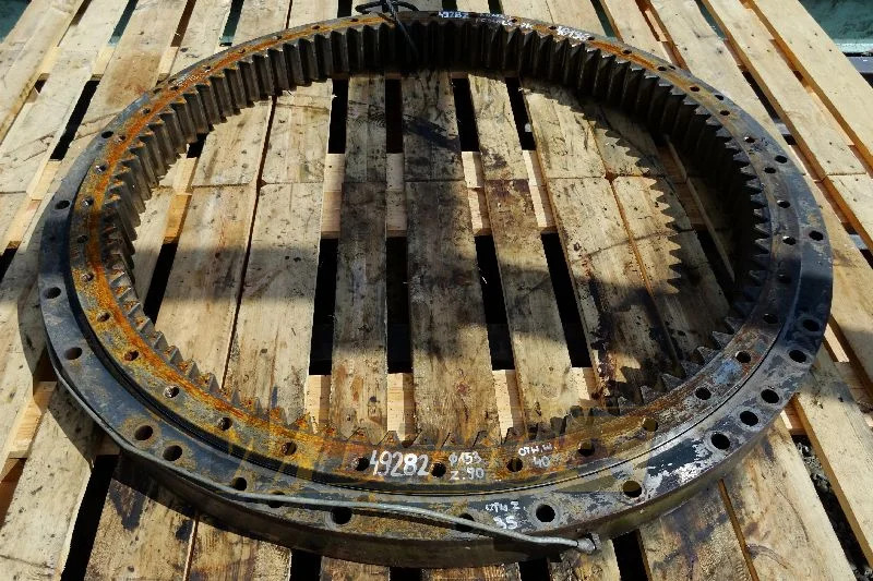 Komatsu PC340LC-7K - Coroa de giro por Máquina de construção: foto 1 Komatsu PC340LC-7K - Coroa de giro por Máquina de construção: foto 1