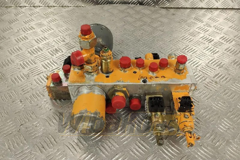 Liebherr OF7428 - Válvula hidráulica por Máquina de construção: foto 1 Liebherr OF7428 - Válvula hidráulica por Máquina de construção: foto 1
