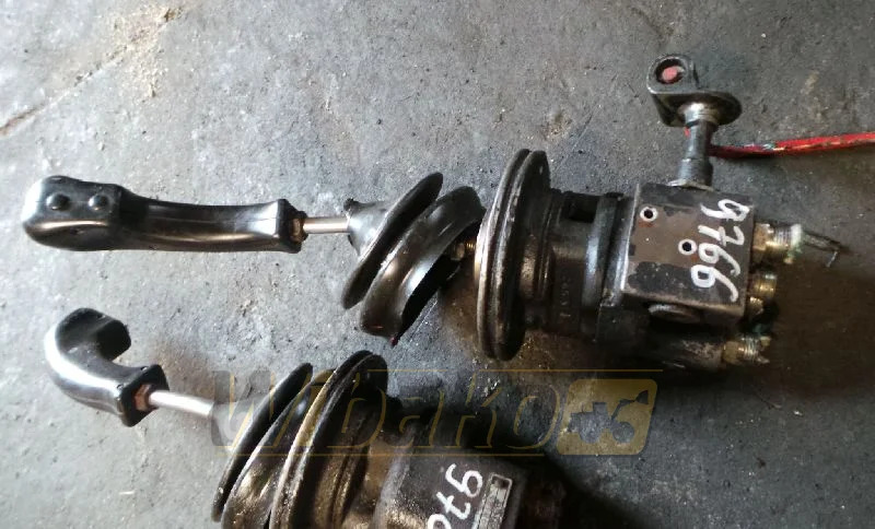 O&K 1598180 - Válvula hidráulica por Máquina de construção: foto 1 O&K 1598180 - Válvula hidráulica por Máquina de construção: foto 1