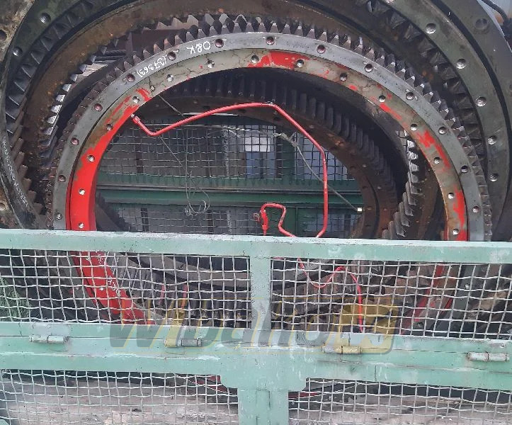 O&k MH PLUS - Coroa de giro por Máquina de construção: foto 1 O&k MH PLUS - Coroa de giro por Máquina de construção: foto 1