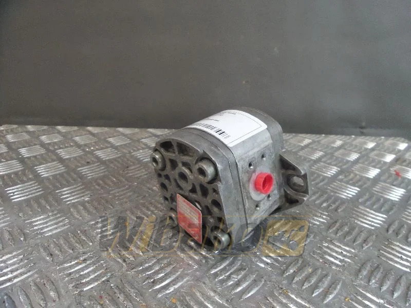 Poclain 30227763 - Bomba hidráulica por Máquina de construção: foto 1 Poclain 30227763 - Bomba hidráulica por Máquina de construção: foto 1