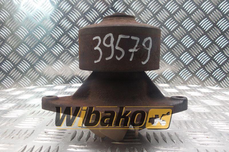 Water pump Iveco 451031-02 - Bomba de refrigeração por Máquina de construção: foto 1 Water pump Iveco 451031-02 - Bomba de refrigeração por Máquina de construção: foto 1