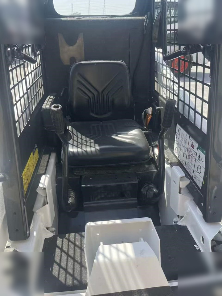 Mini pá carregadora BOBCAT S70: foto 7