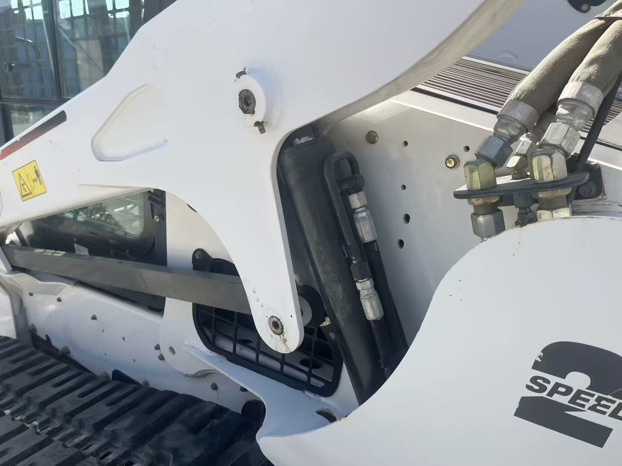 BOBCAT T770 - Mini pá carregadora de rastos: foto 3 BOBCAT T770 - Mini pá carregadora de rastos: foto 3