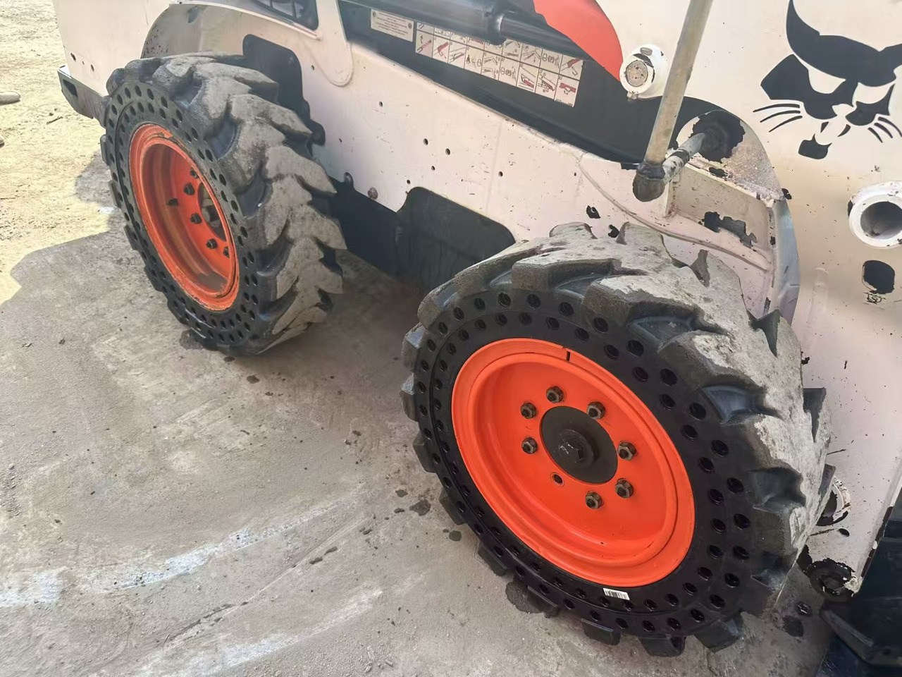 BOBCAT s550 - Pá carregadora de rodas: foto 3 BOBCAT s550 - Pá carregadora de rodas: foto 3