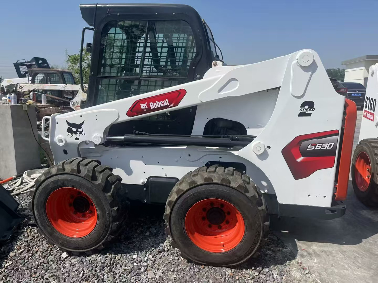 BOBCAT s630 - Mini pá carregadora: foto 2 BOBCAT s630 - Mini pá carregadora: foto 2