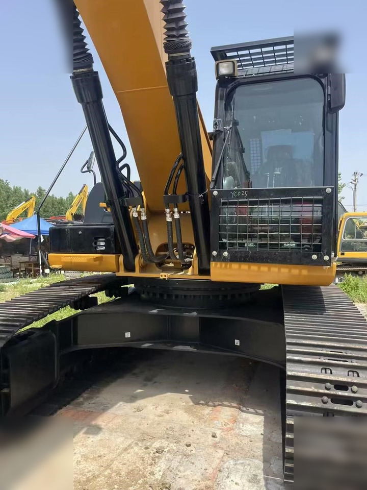 CATERPILLAR 330D2 - Escavadora de rastos: foto 3 CATERPILLAR 330D2 - Escavadora de rastos: foto 3