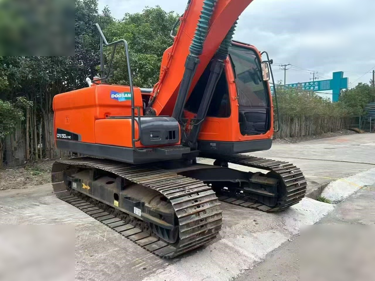 DOOSAN DX150W-9C - Escavadora de rastos: foto 1 DOOSAN DX150W-9C - Escavadora de rastos: foto 1