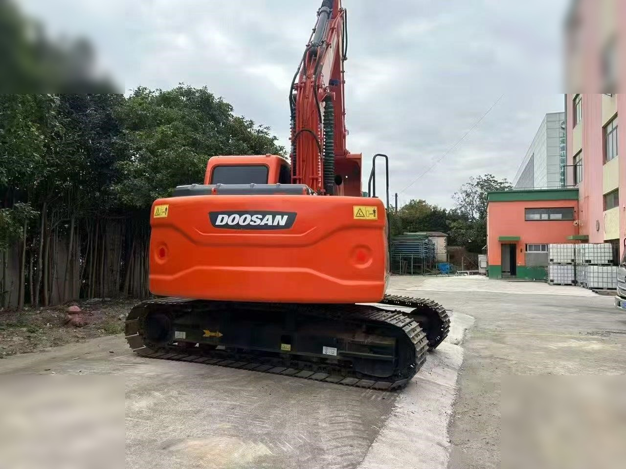 DOOSAN DX150W-9C - Escavadora de rastos: foto 5 DOOSAN DX150W-9C - Escavadora de rastos: foto 5
