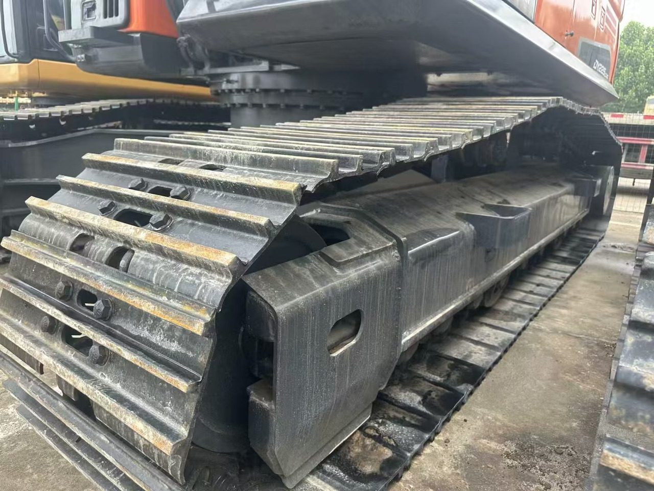 Doosan DX225LC-9C - Escavadora de rastos: foto 2 Doosan DX225LC-9C - Escavadora de rastos: foto 2