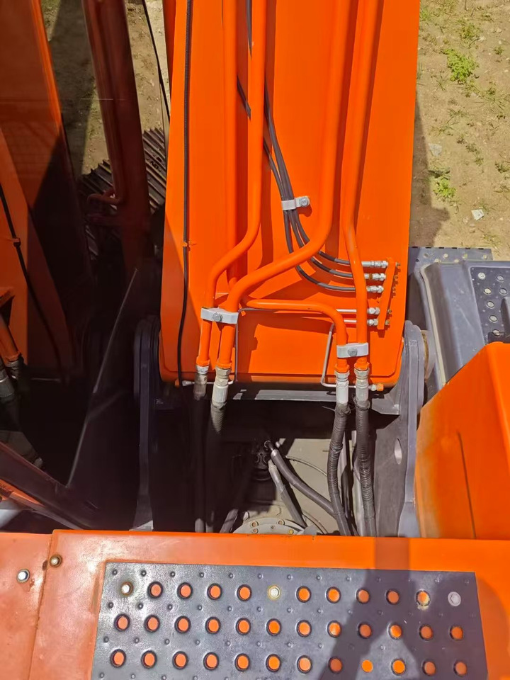 Hitachi ZX240-3G - Escavadora de rastos: foto 2 Hitachi ZX240-3G - Escavadora de rastos: foto 2
