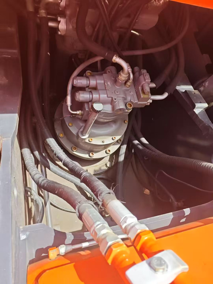 Leasing de Hitachi ZX240-3G Hitachi ZX240-3G: foto 7