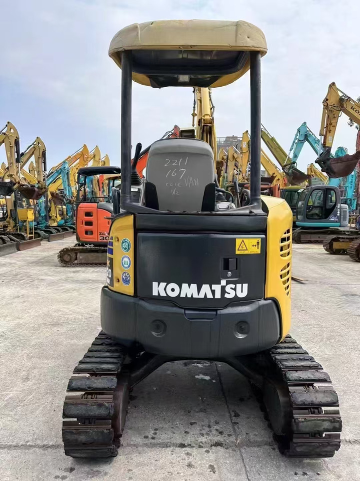 KOMATSU 2-ton - Mini escavadeira: foto 2 KOMATSU 2-ton - Mini escavadeira: foto 2