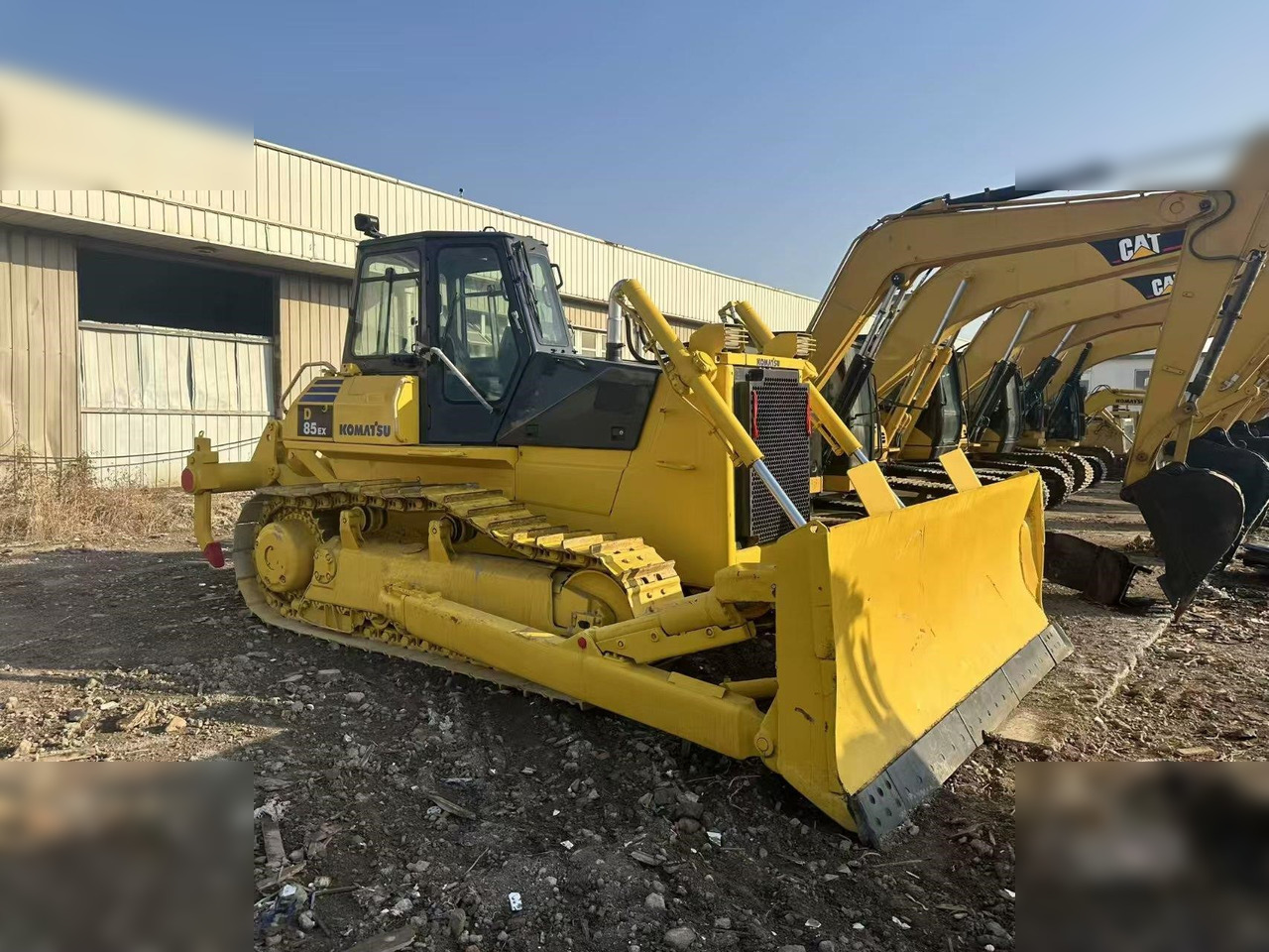 KOMATSU D85EX-18 - Buldôzer: foto 3 KOMATSU D85EX-18 - Buldôzer: foto 3