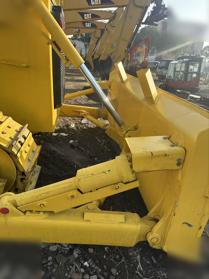 KOMATSU D85EX-18 - Buldôzer: foto 4 KOMATSU D85EX-18 - Buldôzer: foto 4