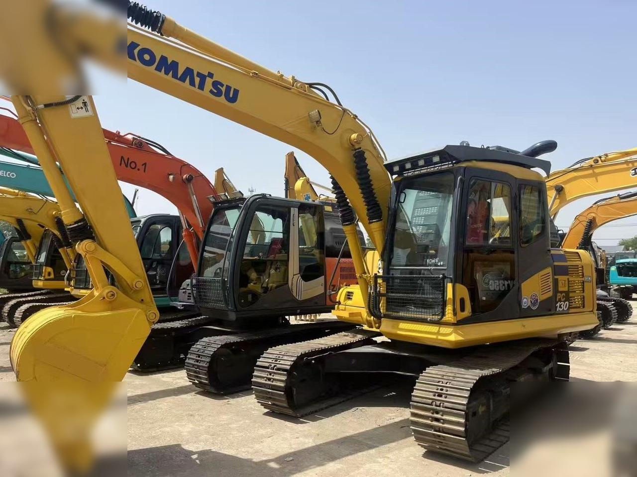 KOMATSU PC130-7 - Escavadora de rastos: foto 2 KOMATSU PC130-7 - Escavadora de rastos: foto 2