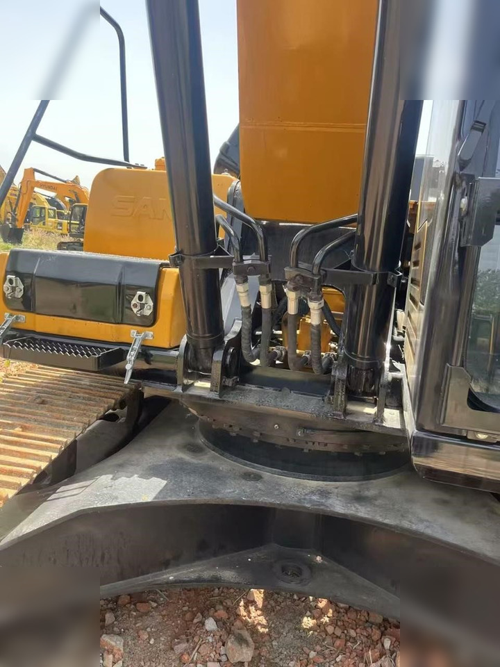 SANY SY215C - Escavadora de rastos: foto 5 SANY SY215C - Escavadora de rastos: foto 5