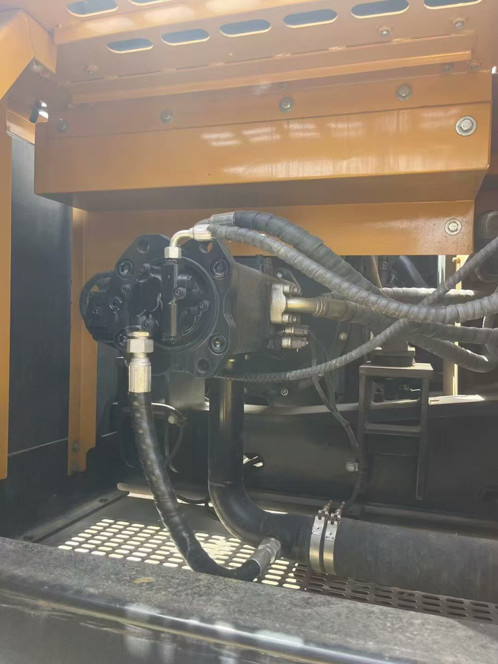 Leasing de SANY SY245H SANY SY245H: foto 12 Leasing de SANY SY245H SANY SY245H: foto 12