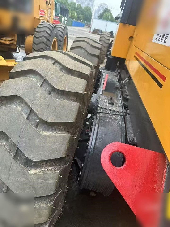 Motoniveladora XCMG GR2153: foto 7