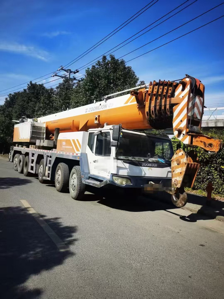 ZOOMLION 130 - Grua móvel: foto 1 ZOOMLION 130 - Grua móvel: foto 1