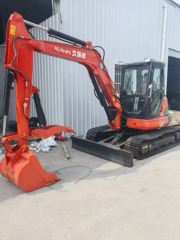 Kubota mini excavator - Mini escavadeira: foto 2 Kubota mini excavator - Mini escavadeira: foto 2