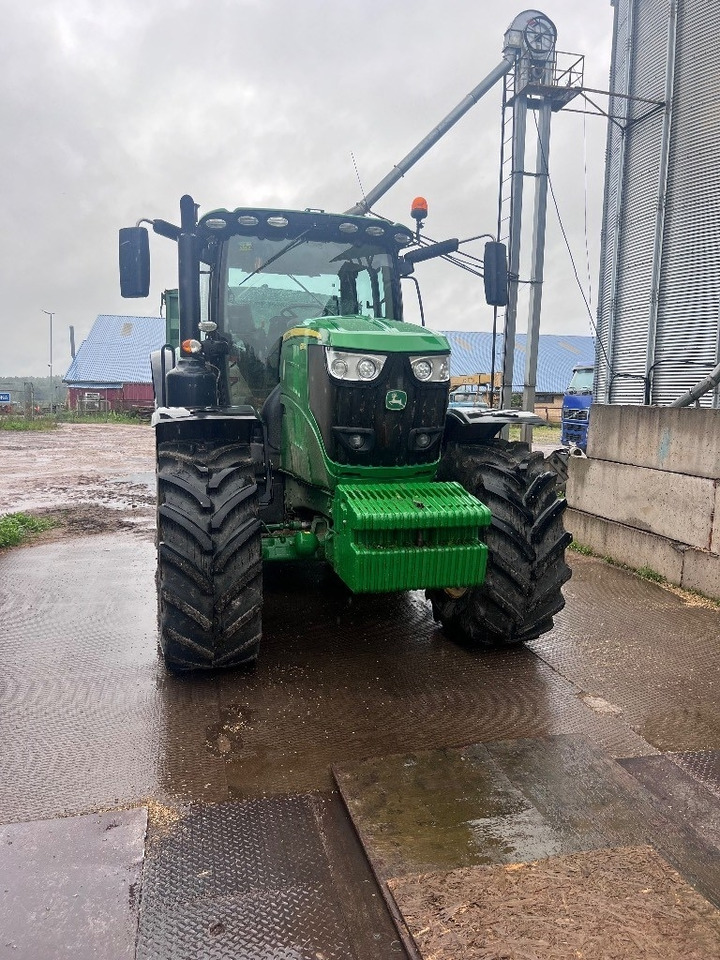 John Deere 6215 R Ultimate - Trator: foto 2 John Deere 6215 R Ultimate - Trator: foto 2