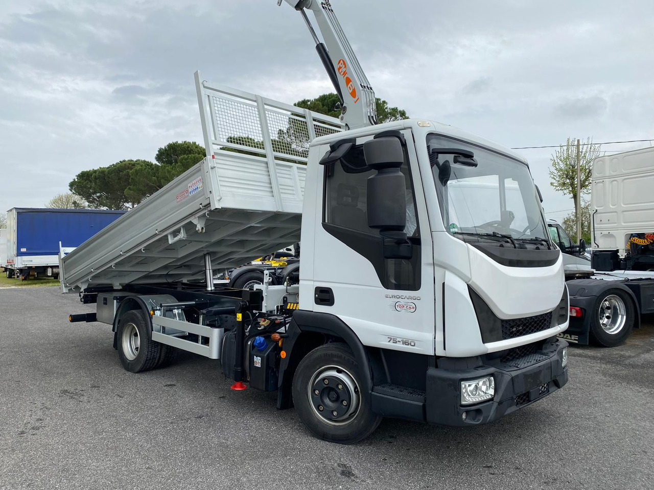 IVECO 75E16 - Camião basculante: foto 4 IVECO 75E16 - Camião basculante: foto 4