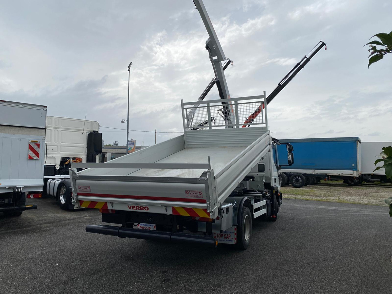 IVECO 75E16 - Camião basculante: foto 5 IVECO 75E16 - Camião basculante: foto 5